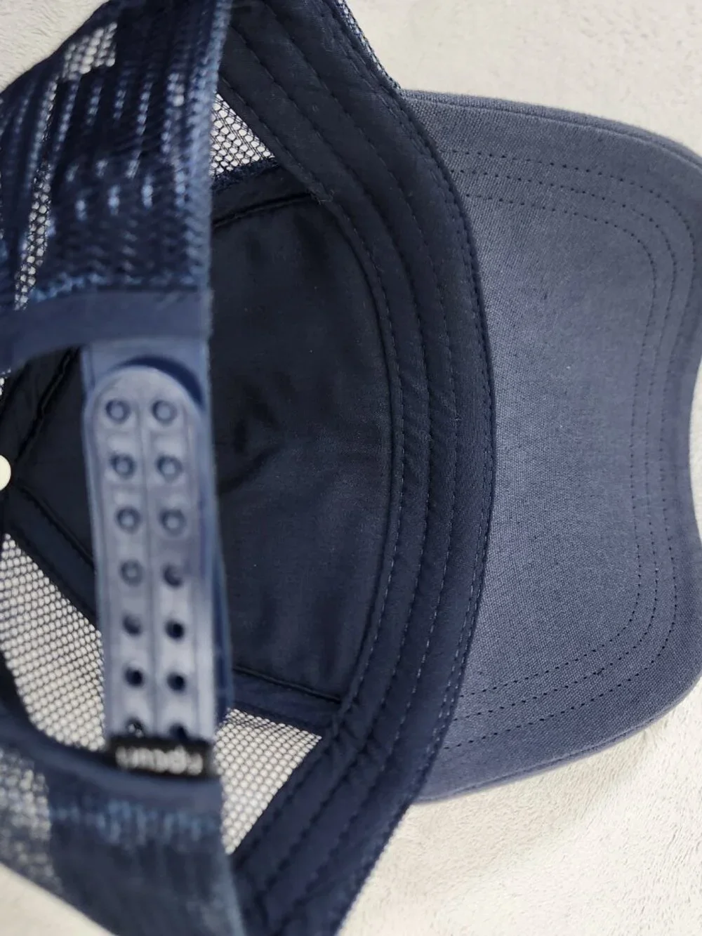 Rip Curl Hat Snapback Navy Blue Gray Mesh Adjustable Logo Rainbow Colors Trucker